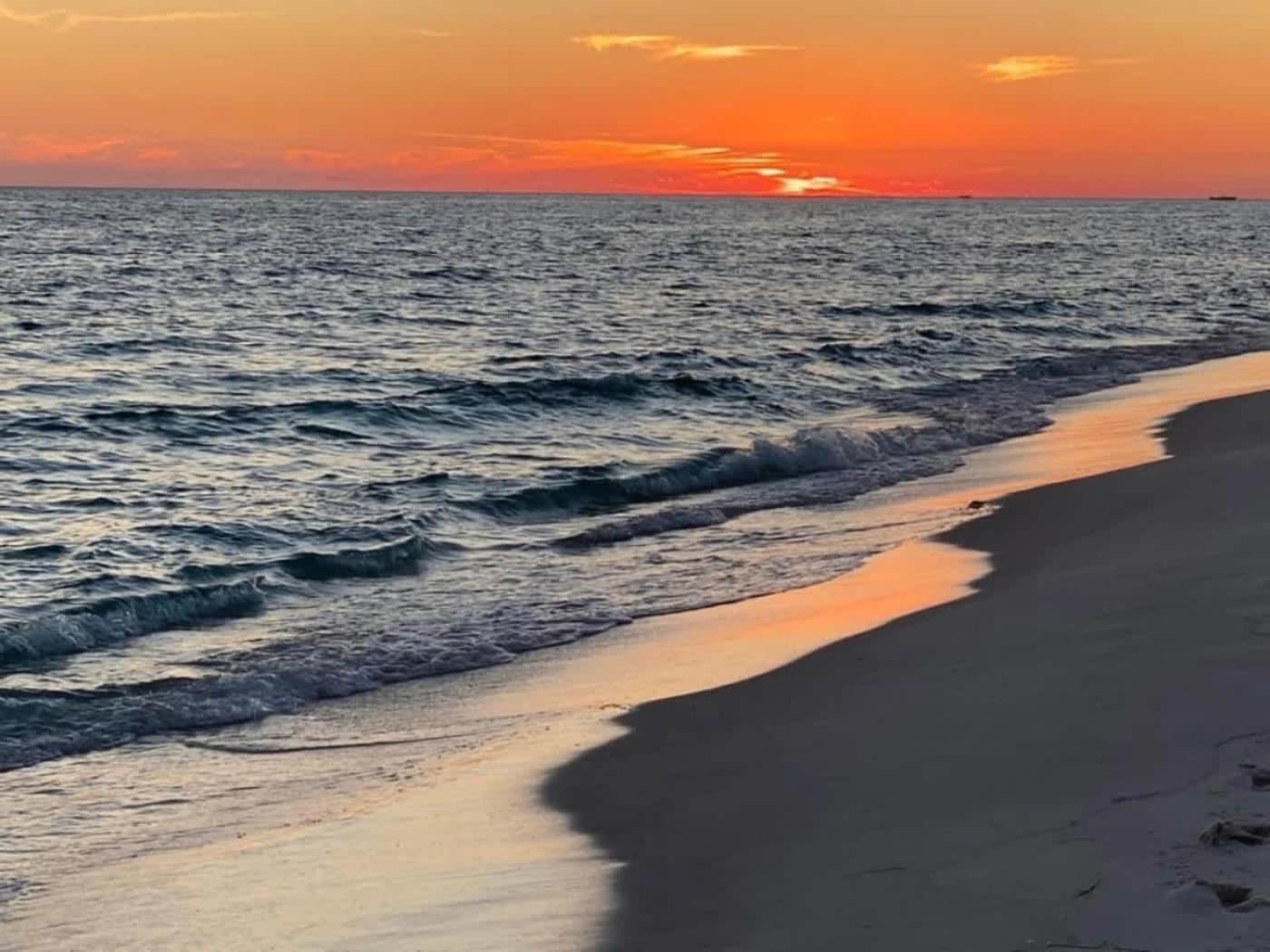 5 Star Resort 11Th Fl Stunning Sunrise 2Br 2Ba King Suite,Pools ,Shuttle Or Walk To Beach Destin Bagian luar foto
