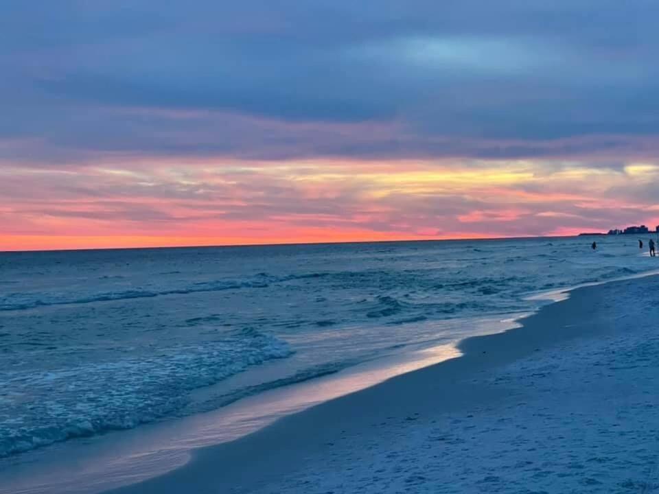 5 Star Resort 11Th Fl Stunning Sunrise 2Br 2Ba King Suite,Pools ,Shuttle Or Walk To Beach Destin Bagian luar foto